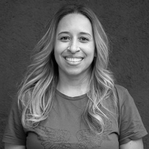 <p>Especialista em Marketing Estratégico, profissional 360. Gosto de manter minha fé acima de tudo, crendo que uma vida vale mais que o mundo todo. Gosto de viajar, ler, ver filmes e séries e ter o momento família em dia.</p> equipe