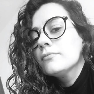 <p>Atuo na área administrativa e financeira há mais de 10 anos e estar a frente do departamento na Allure me motiva a buscar
novos desafios e colocar em prática as experiências que tive na área. Acredito que o sucesso e a realização de sonhos na vida
profissional e pessoal são reflexos de muita dedicação, foco, organização, disciplina e esforço, e empatia! Vamos juntos!</p> equipe